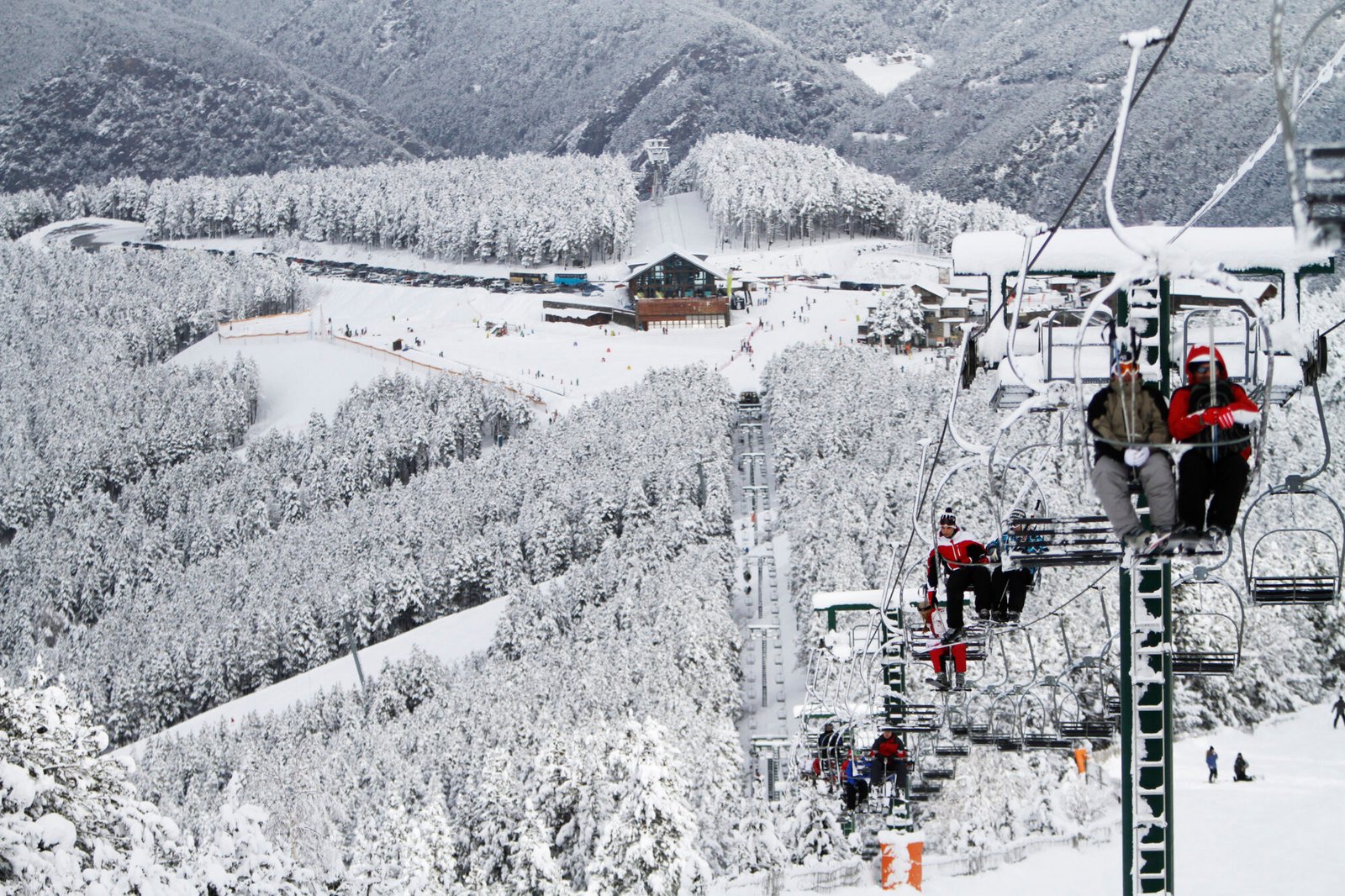 Vallnord és Pura Experiència. Aquest hivern, vina a gaudir amb nosaltres