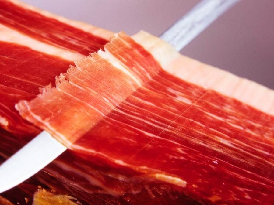 Borda Xixerella – Borda Típica Andorrana servimos jamón exclusivamente ibérico de Bellota 100 x 100.