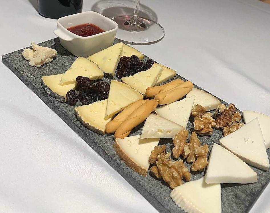 Assortiment de formatges del Pirineu a la Borda Xixerella Restaurant foto de @srta.rodrigo