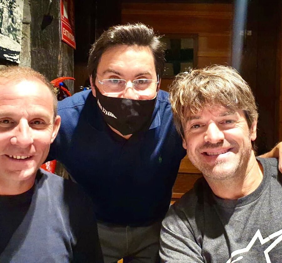 Gracias por la visita: Carlos Checa Carrera piloto español de motociclismo