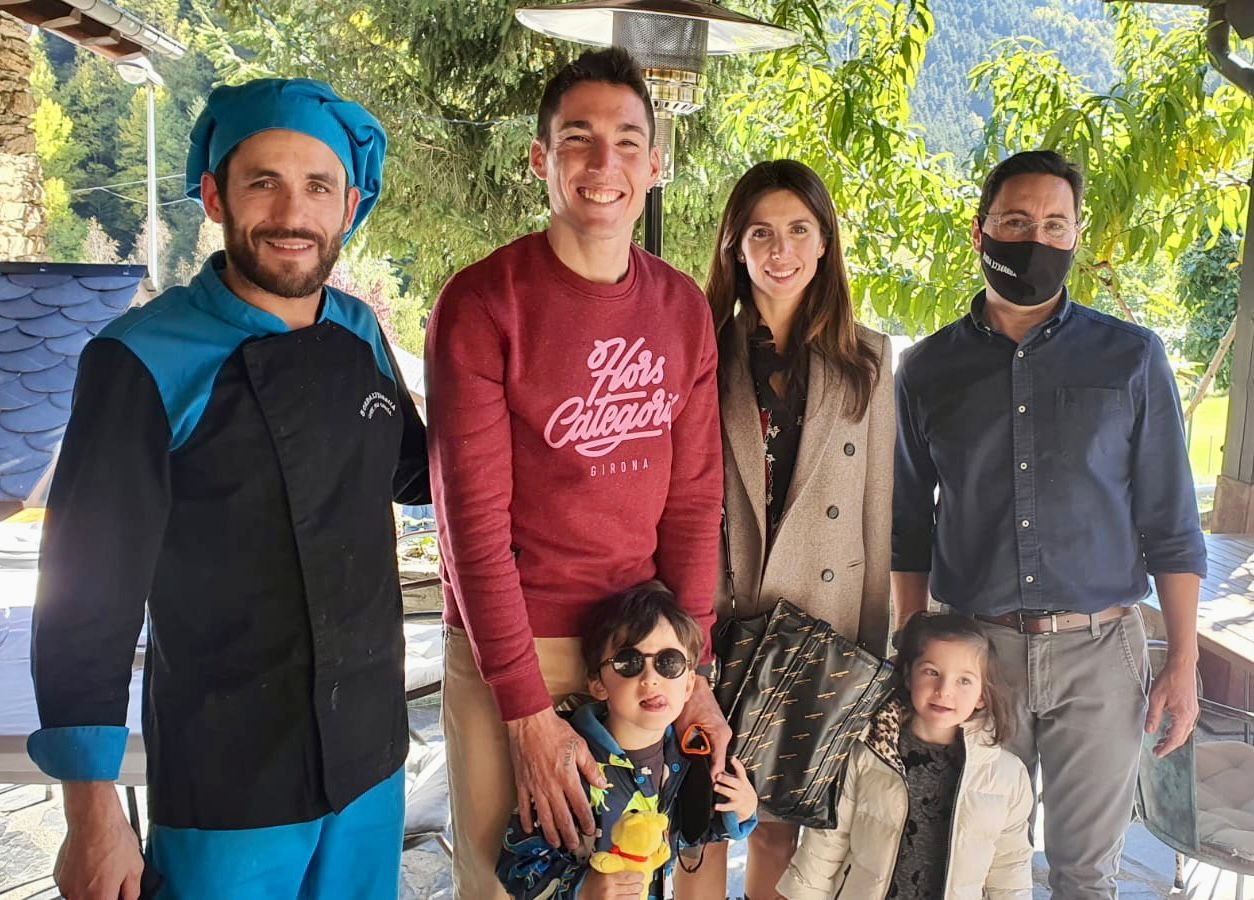 Gràcies, Aleix Espargaró i família per la visita a la nostra Borda. @aleixespargaro