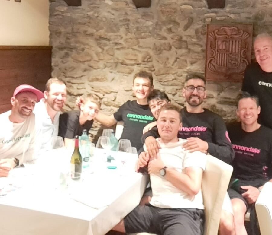 Avui a la Borda Xixerella hem tingut a sopar a l’equip CANNONDALE de BTT, amb la presència del campió del món de l’any 2022.