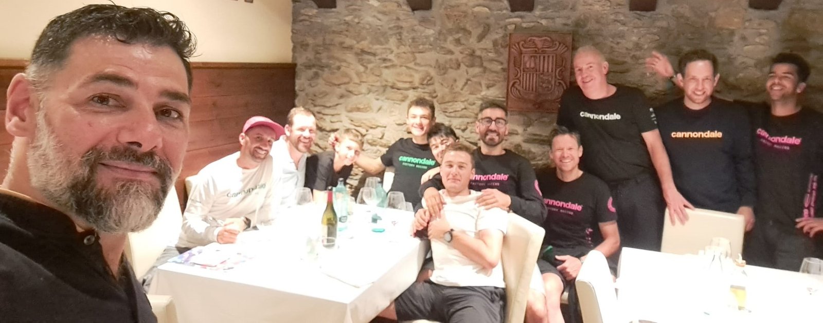 Avui a la Borda Xixerella hem tingut a sopar a l’equip CANNONDALE de BTT, amb la presència del campió del món de l’any 2022.