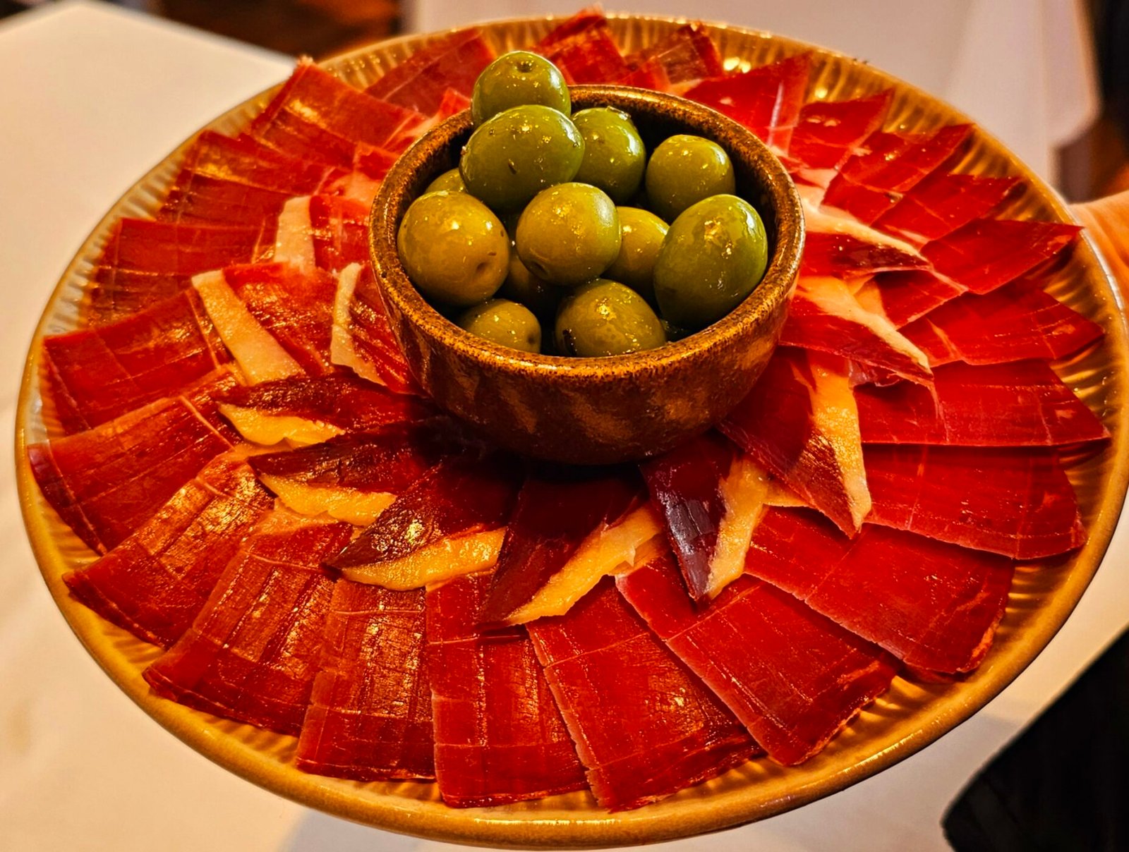 BORDA XIXERELLA Restaurante Épico: Una Experiencia Culinaria Inolvidable…