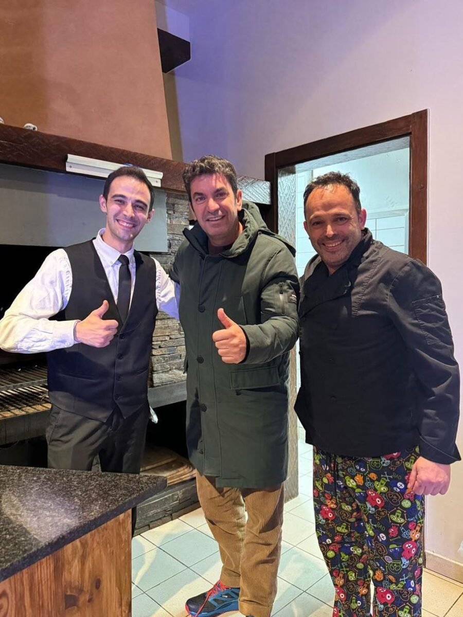 Gracias por tu visita ARTURO VALLS a Borda Xixerella. Arturo Valls es un humorista, actor y presentador español.