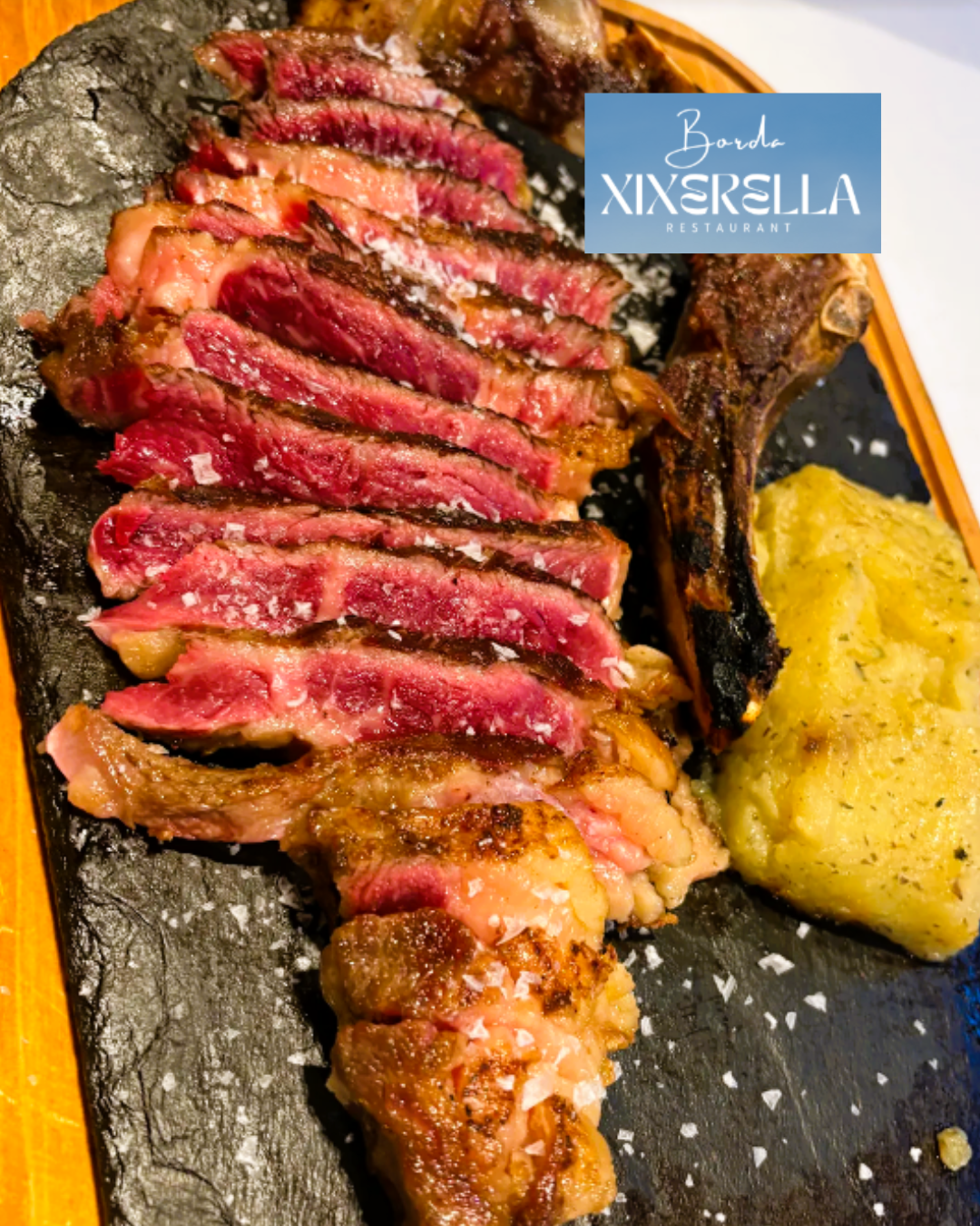 Quan vols celebrar, compartir o simplement donar-te un homenatge… hi ha un plat que no falla: El nostre chuletón de bou d’1,2 kg per a 2 persones.